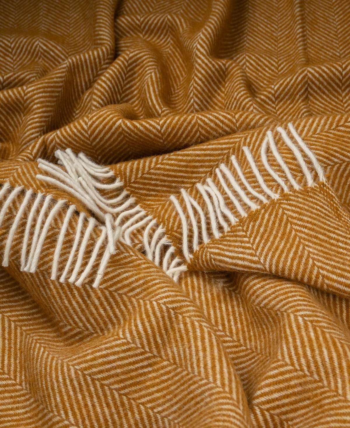 Prince of Scots Highland Tweeds Herringbone Pure New Wool Throw - Whiskey - Image 2 of 7