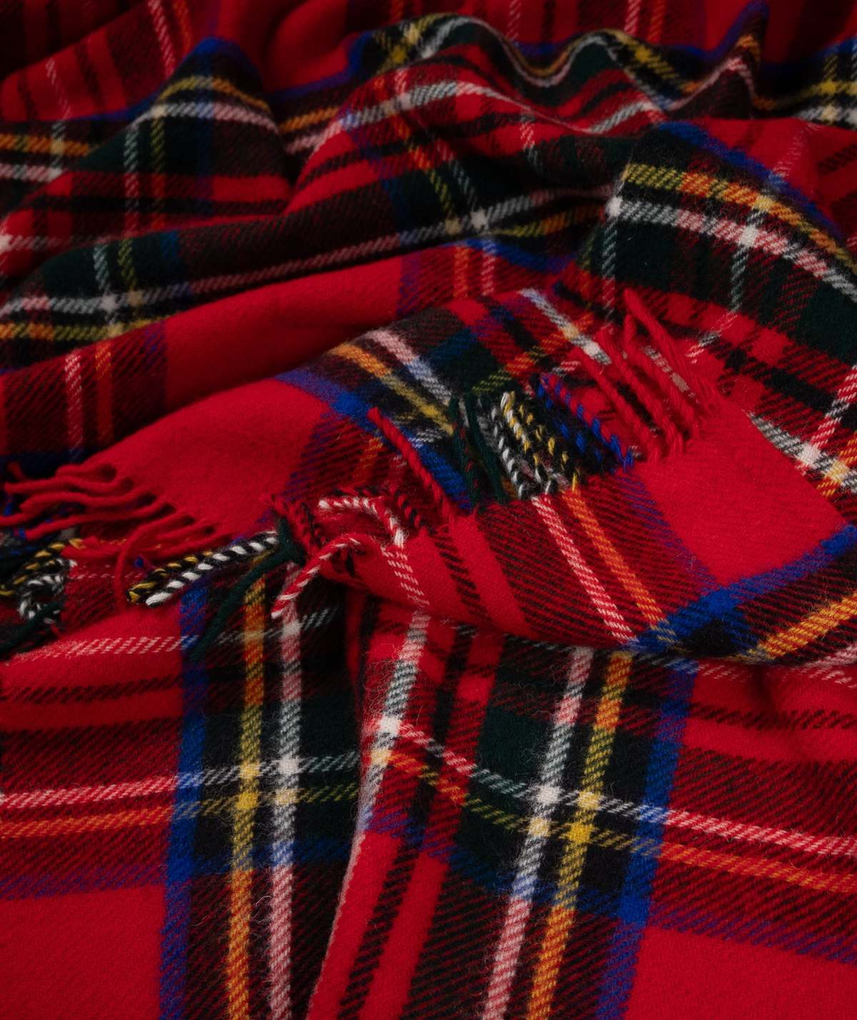Prince of Scots Highland Tweeds Pure New Wool Fluffy Throw - Image 3 of 5