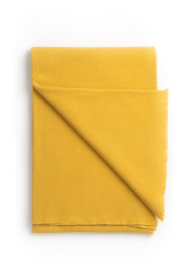 Prince of Scots Luxury Cashmere Throw - Canary