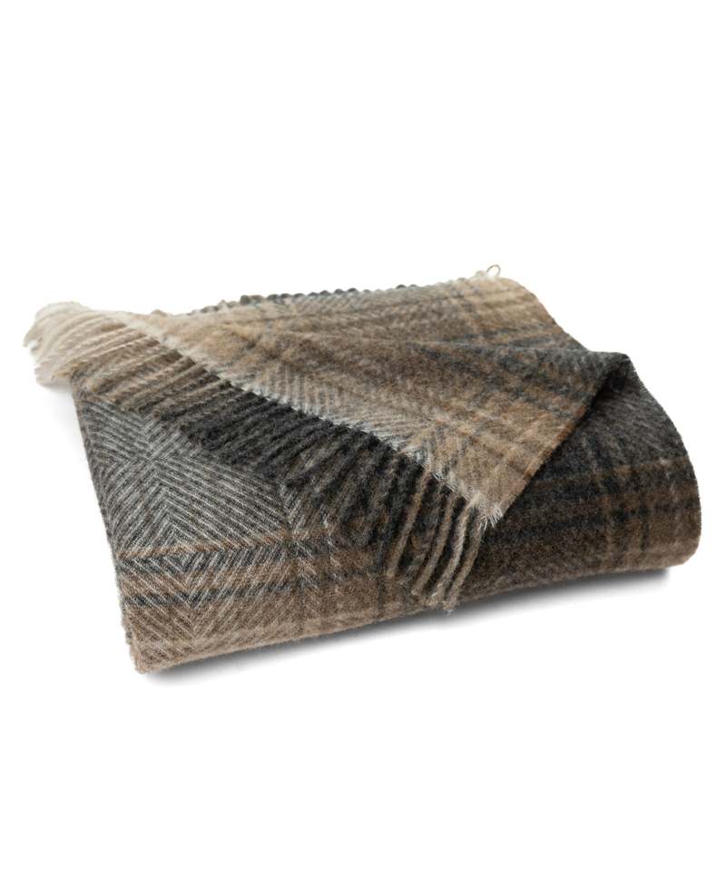 Prince of Scots Highland Tweeds Shetland Lambswool Throw - Ombre Natural