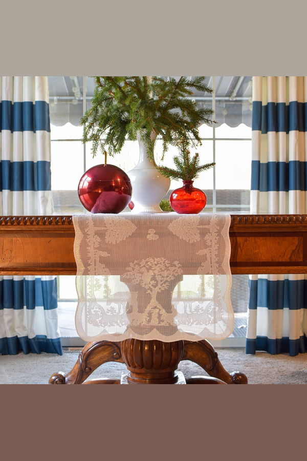 Prince of Scots Scottish Leno Gauze Mantle Scarf - White