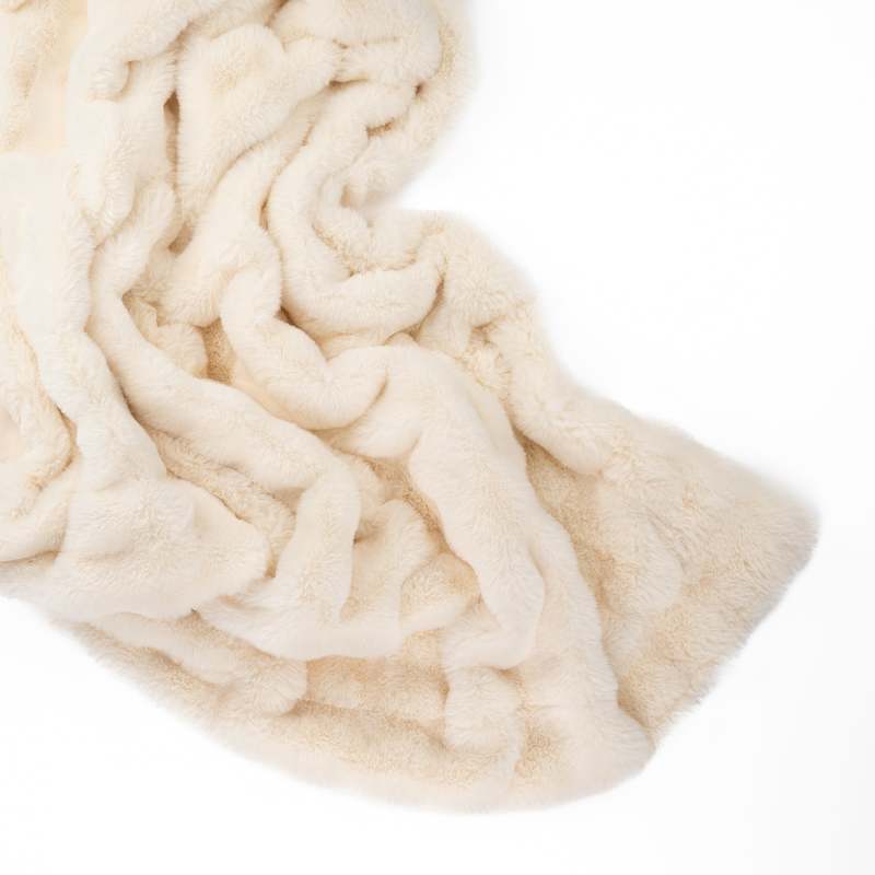 Prince of Scots Southampton Home Cloud Throw - Champagne