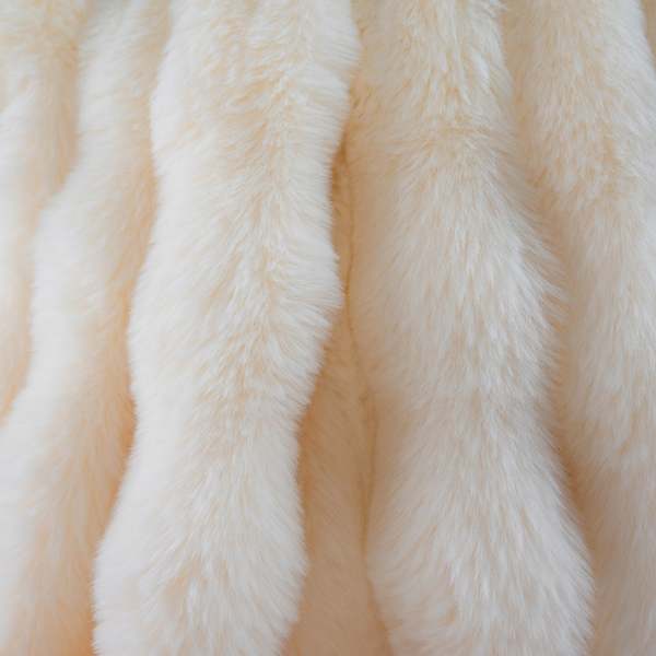 Prince of Scots Southampton Home Cloud Throw - Champagne