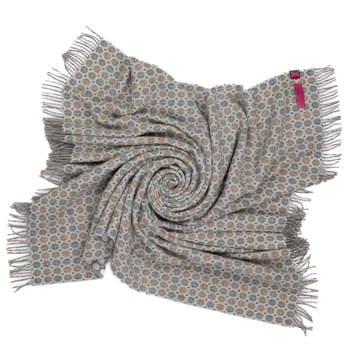 Prince of Scots Southampton Home Merino Wool Medallion Throw - Natural - Image 7 of 9