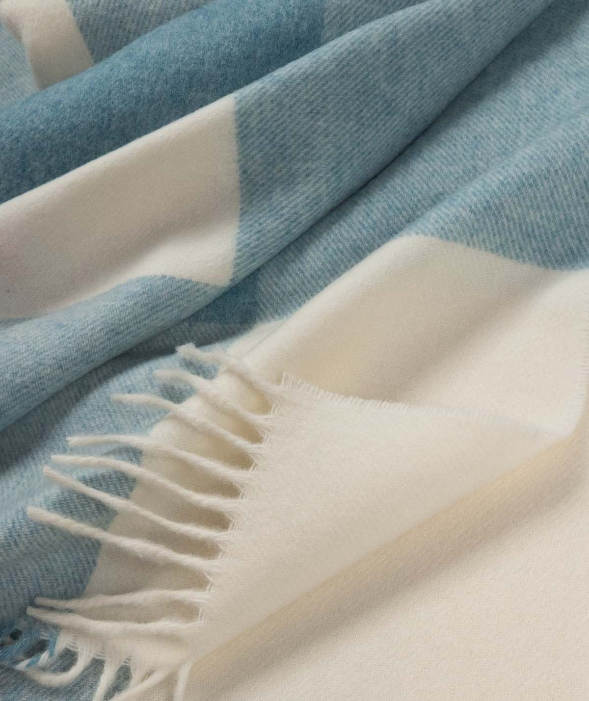 Prince of Scots Southampton Home Merino Wool Block Sky Throw - Image 2 of 9