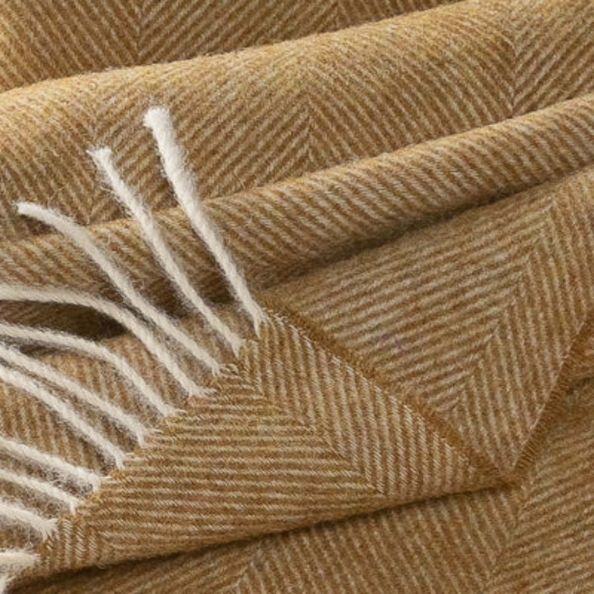 Prince of Scots Southampton Home Shetland Lambswool Herringbone Throw - Image 2 of 5