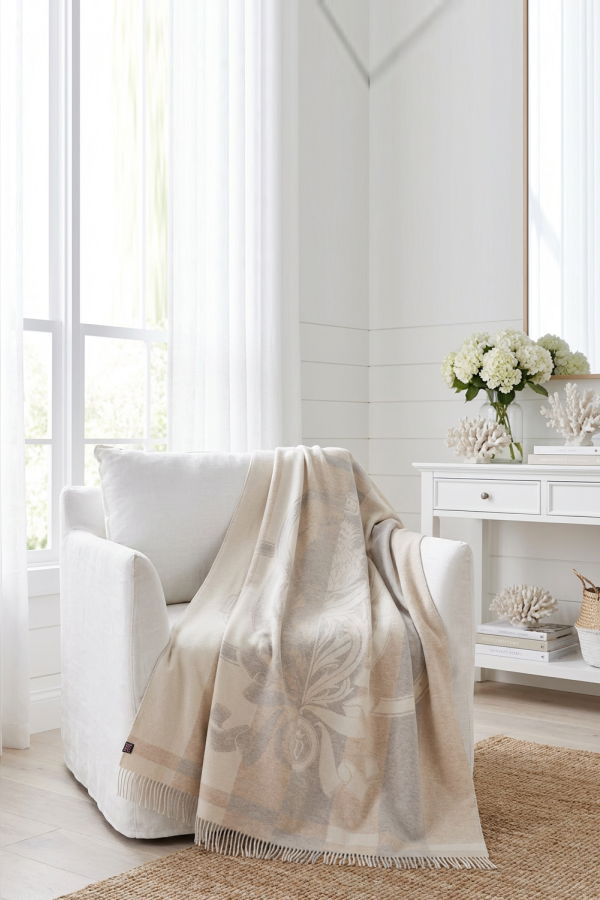 Prince of Scots Thistle Reign Reversible Throw Blanket