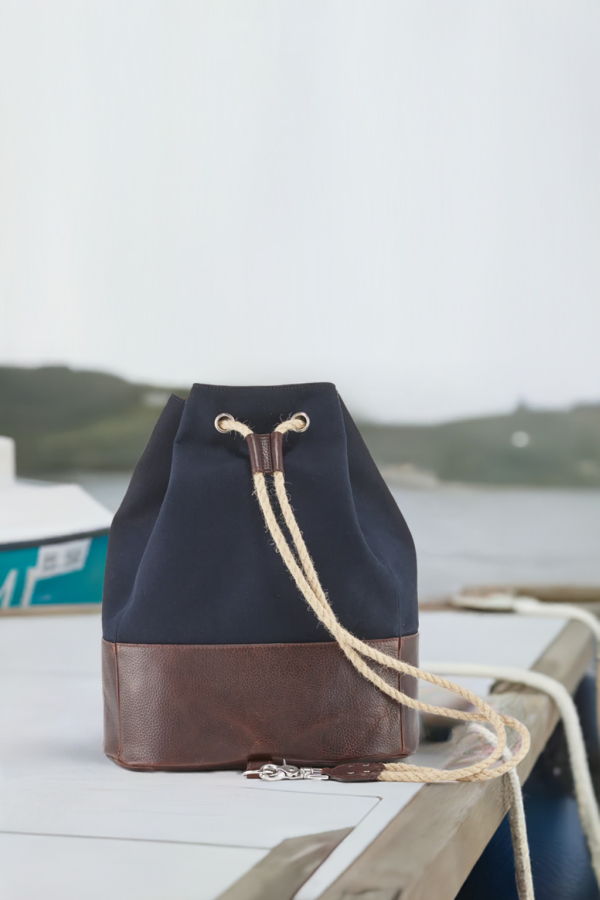 Prince of Scots Wanderlust Canvas Duffle Bag - Navy