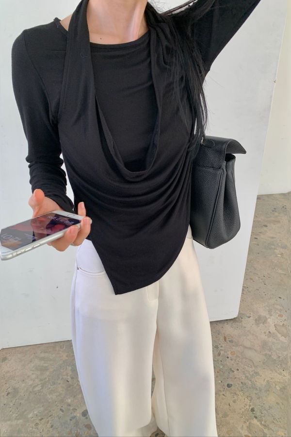 The NKC Store Nelli Top - Black