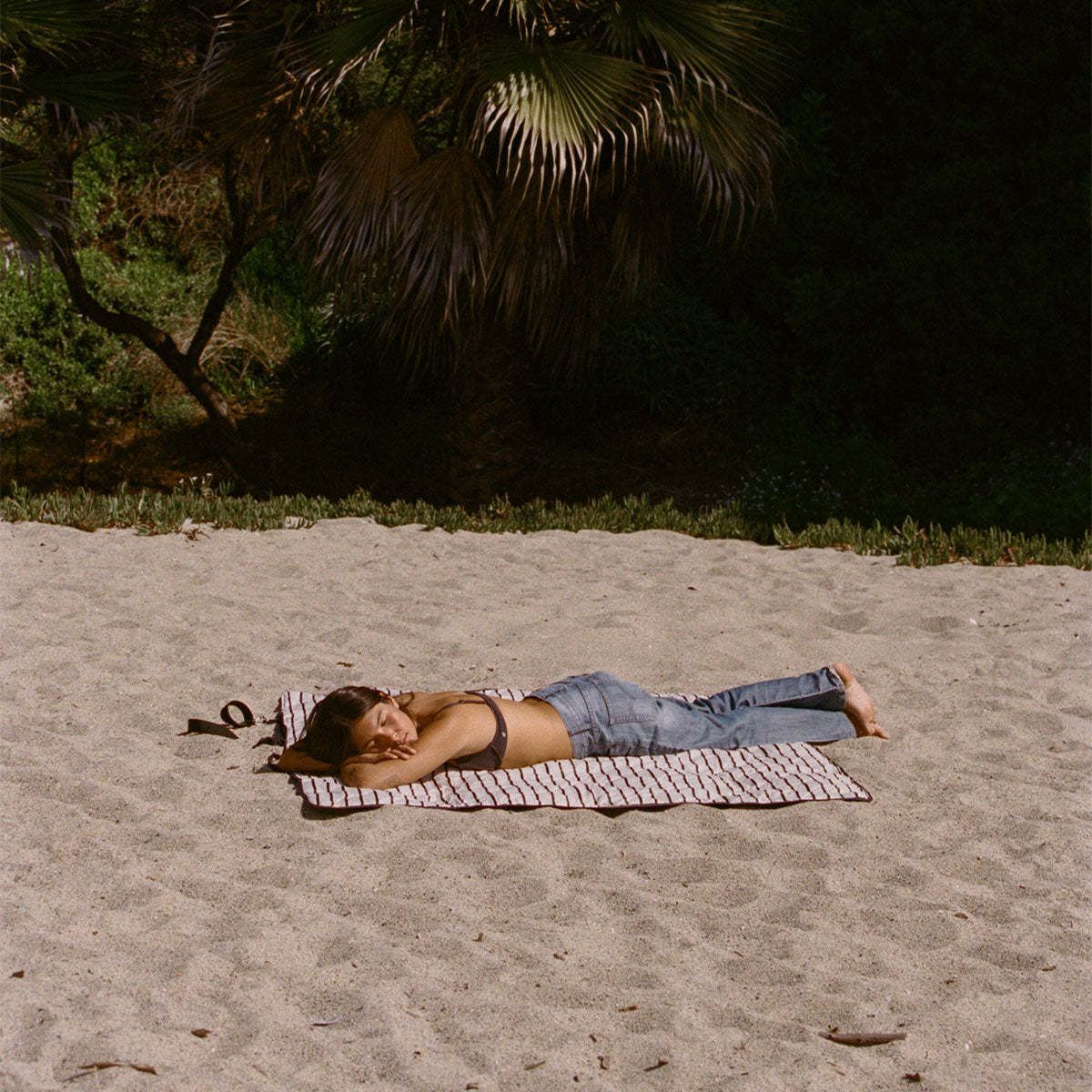 Slowtide Koko Packable Picnic Blanket - Image 3 of 7