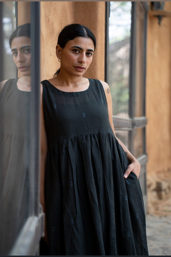 Studio Within Flow Dress - Charcoal