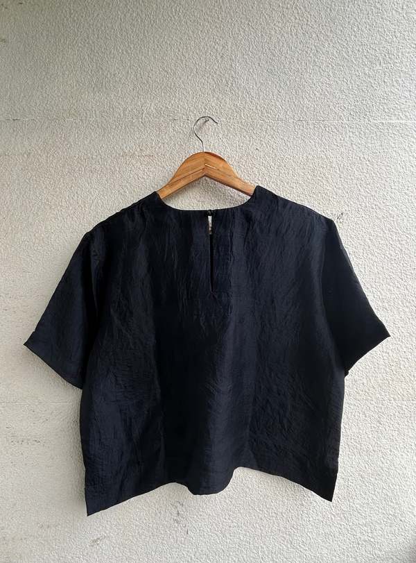 Studio Within Silk Box Top - Charcoal