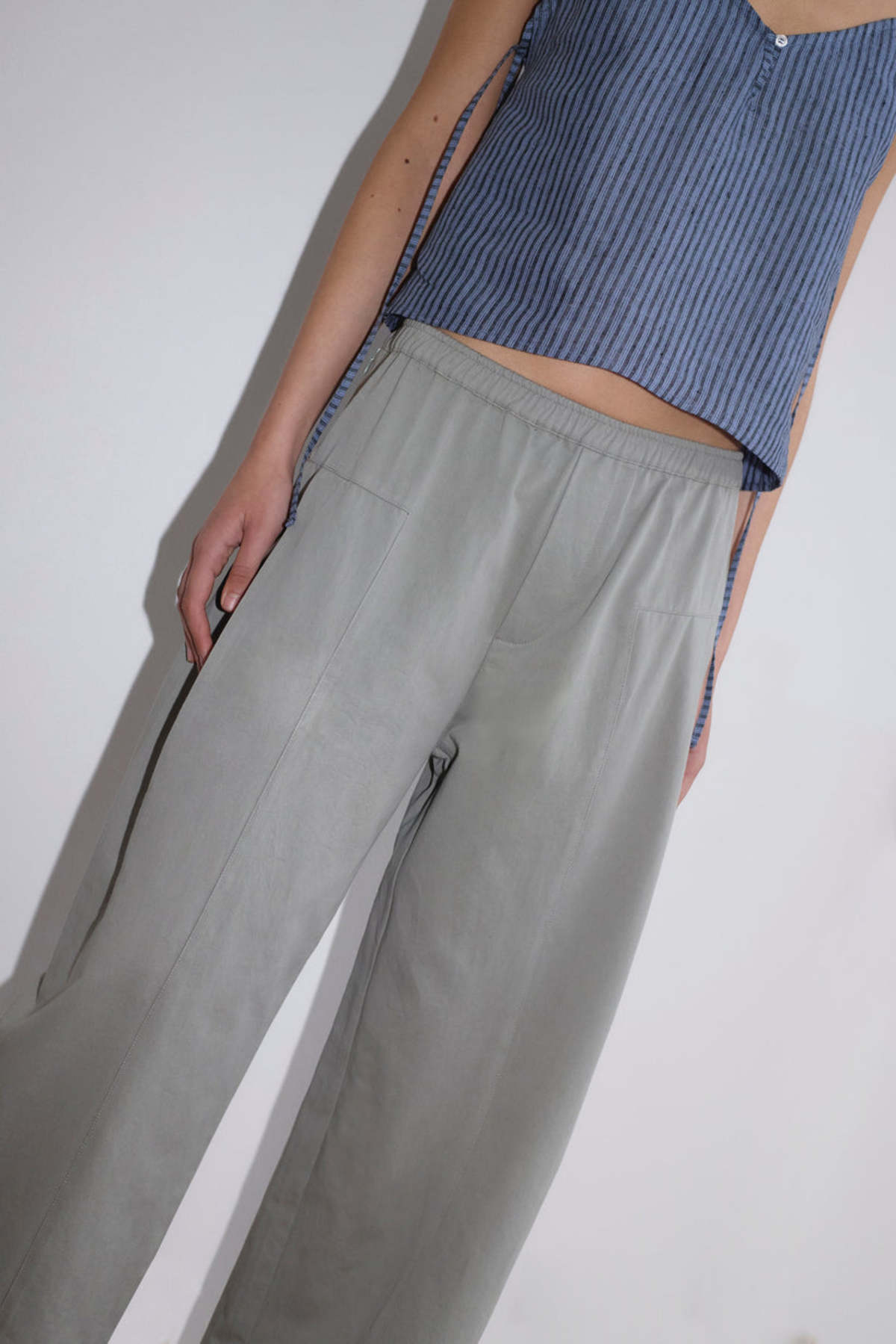 Deiji Studios Sage Grey Pleat Pant - Image 5 of 6