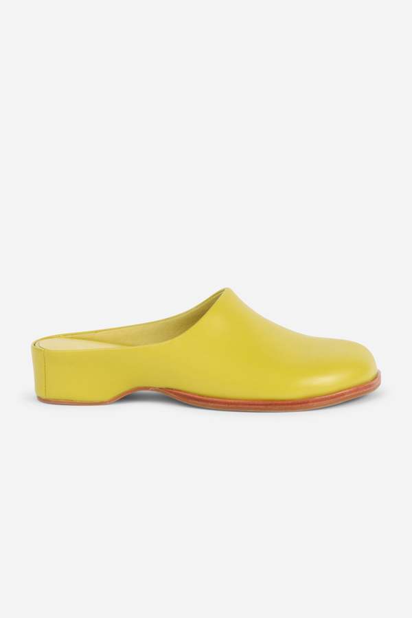 "INTENTIONALLY __________." SHIFT LEATHER BUBBLE CLOG - Black/WASABI