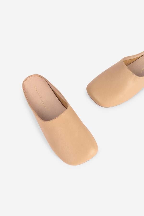 "INTENTIONALLY __________." Sync Mule