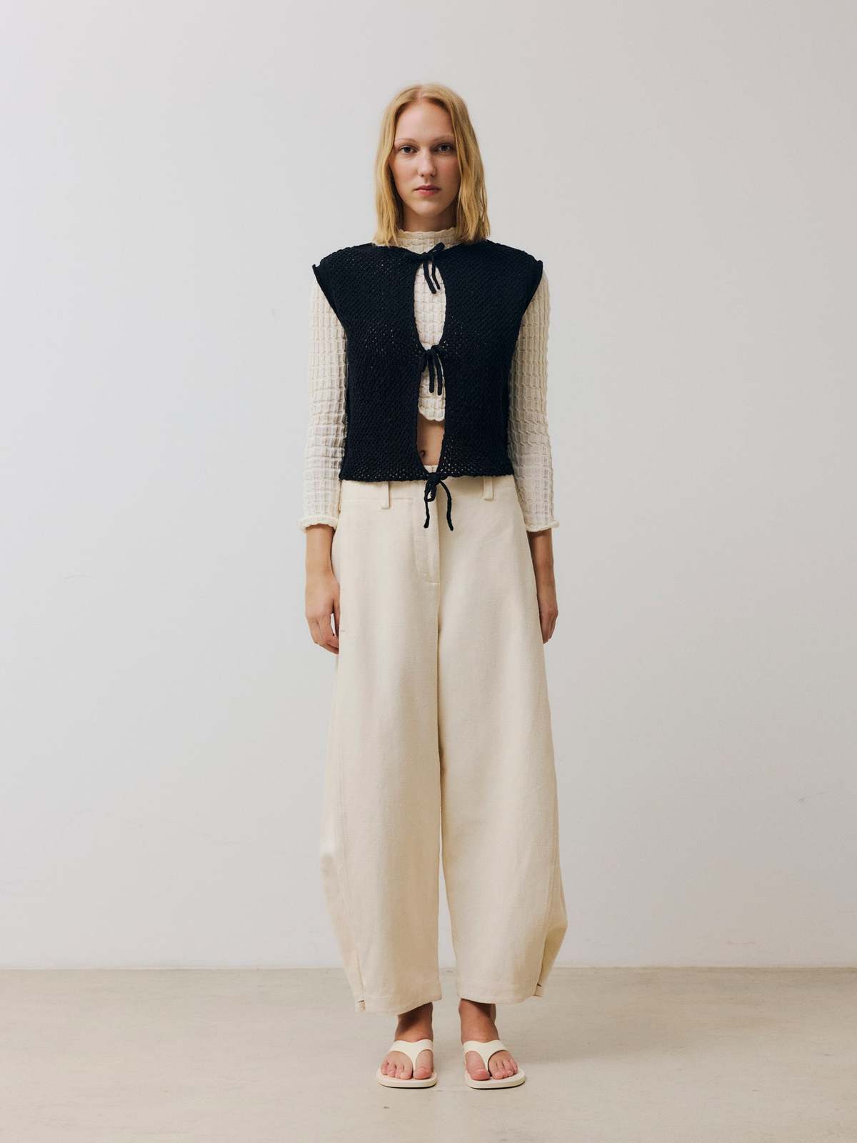 Rus Miru Top - Black - Image 3 of 5