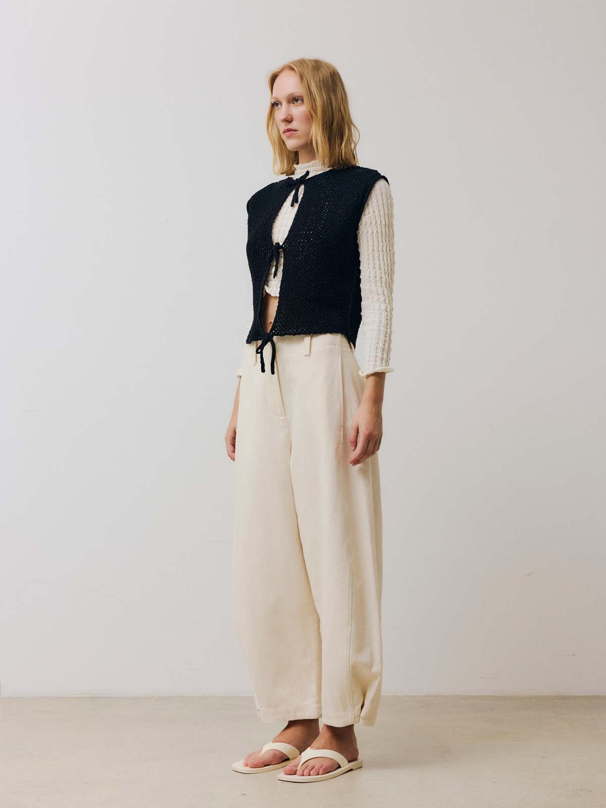 Rus Miru Top - Black - Image 5 of 5