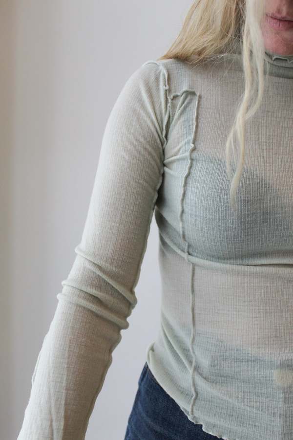 Baserange Omato Turtleneck - Brun Green | Garmentory