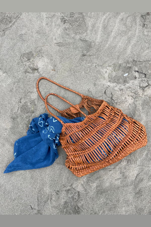 Happy French Gang California Throw - Indigo