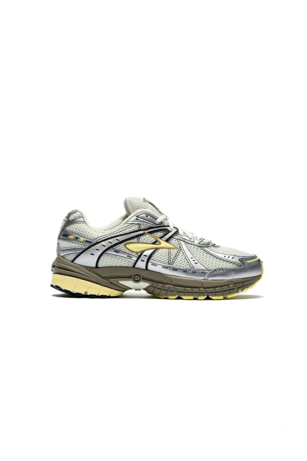 Brooks England Adrenaline GTS 10 Sneakers