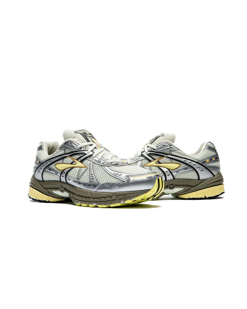 Brooks England Adrenaline GTS 10 Sneakers