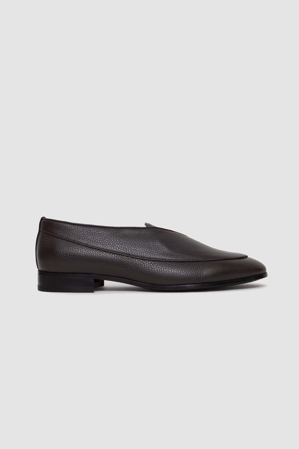 J.L - A.L Shin Loafer - Image 1 of 9