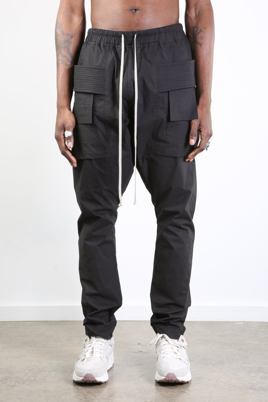 パンツ RICK OWENS drkshdw CREATCH CARGO  L Creatch Cargo Drawstring in Black – SVRN