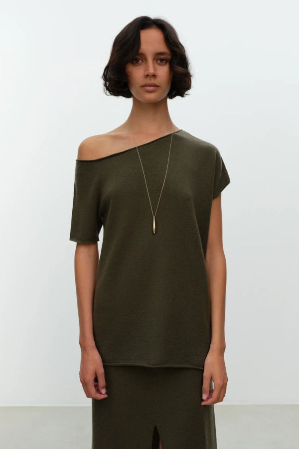 ELY ELY Libby Cashmere Off-Shoulder Top - Ivy Green