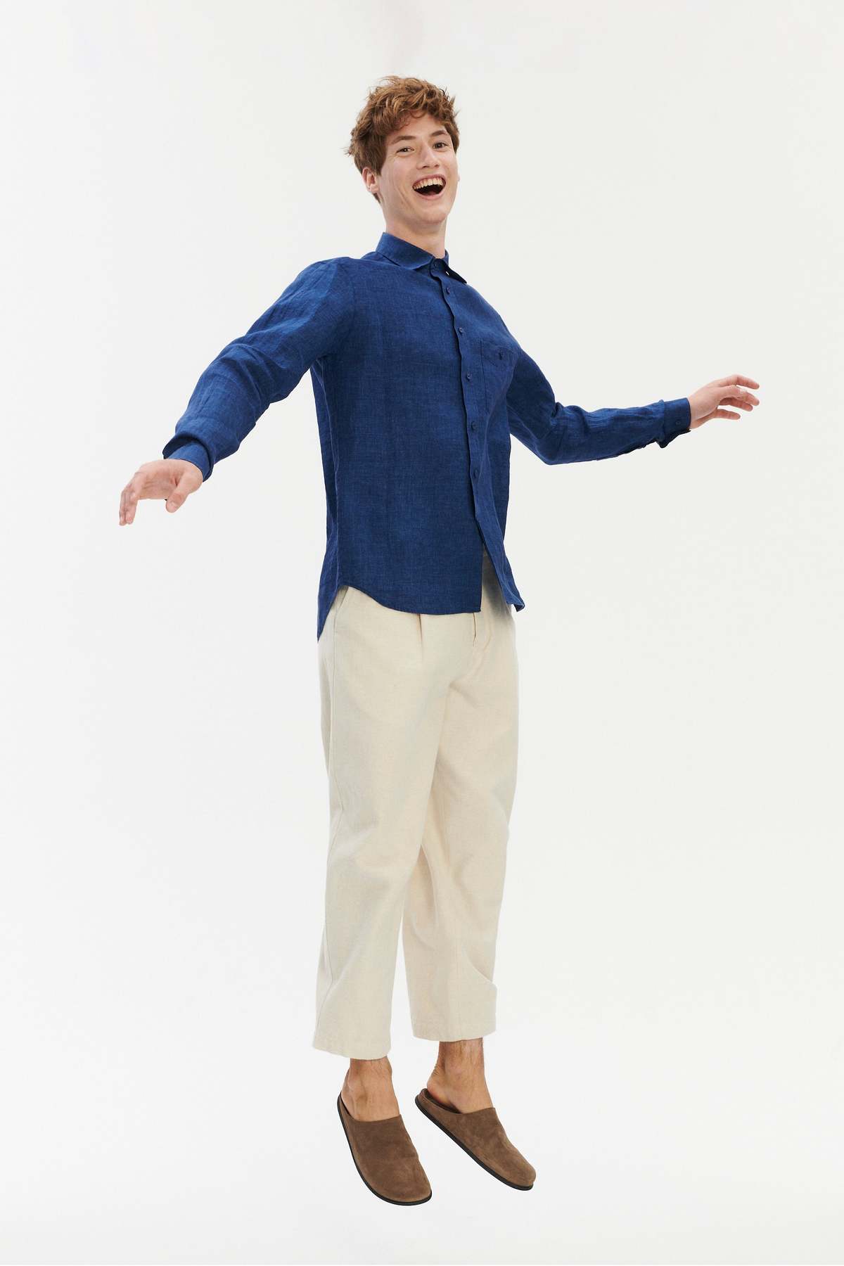 Delikatessen Relaxed Fit Pure Linen Shirt With Fabric Covered Buttons Shirt - Image 3 of 9