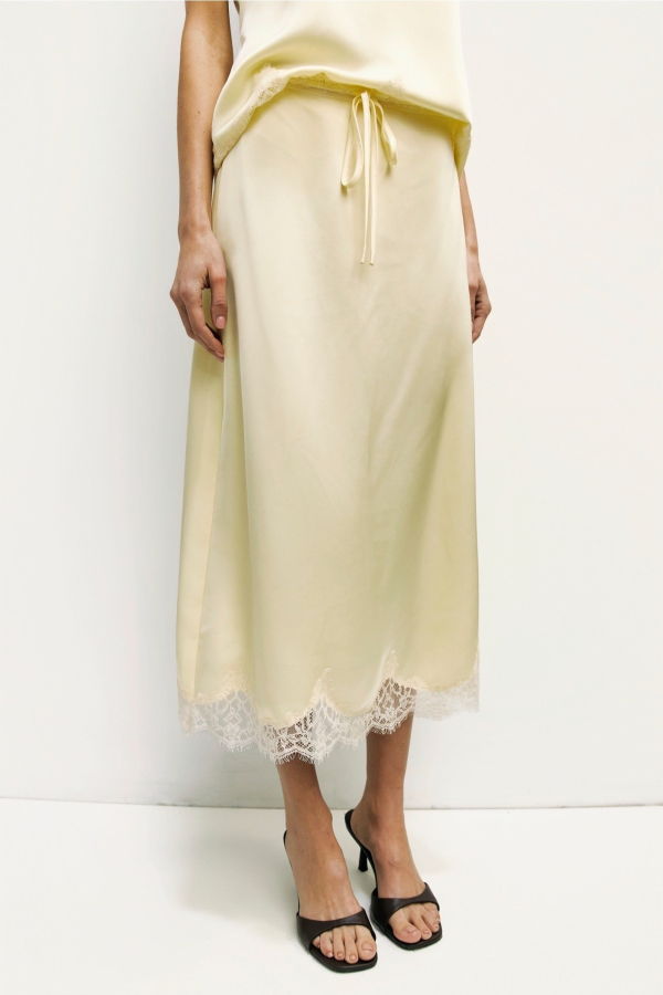 Mod Ref Gabrielle Satin Skirt