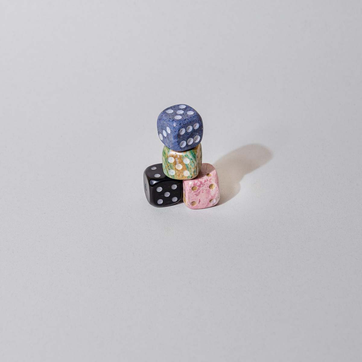 Dar Proyectos Giant Gemstone Dice - Set of 2 Dice - Image 5 of 6