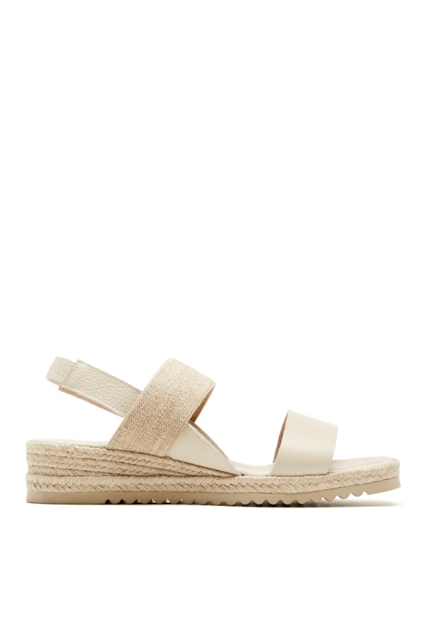 la canadienne Rowena Sandal