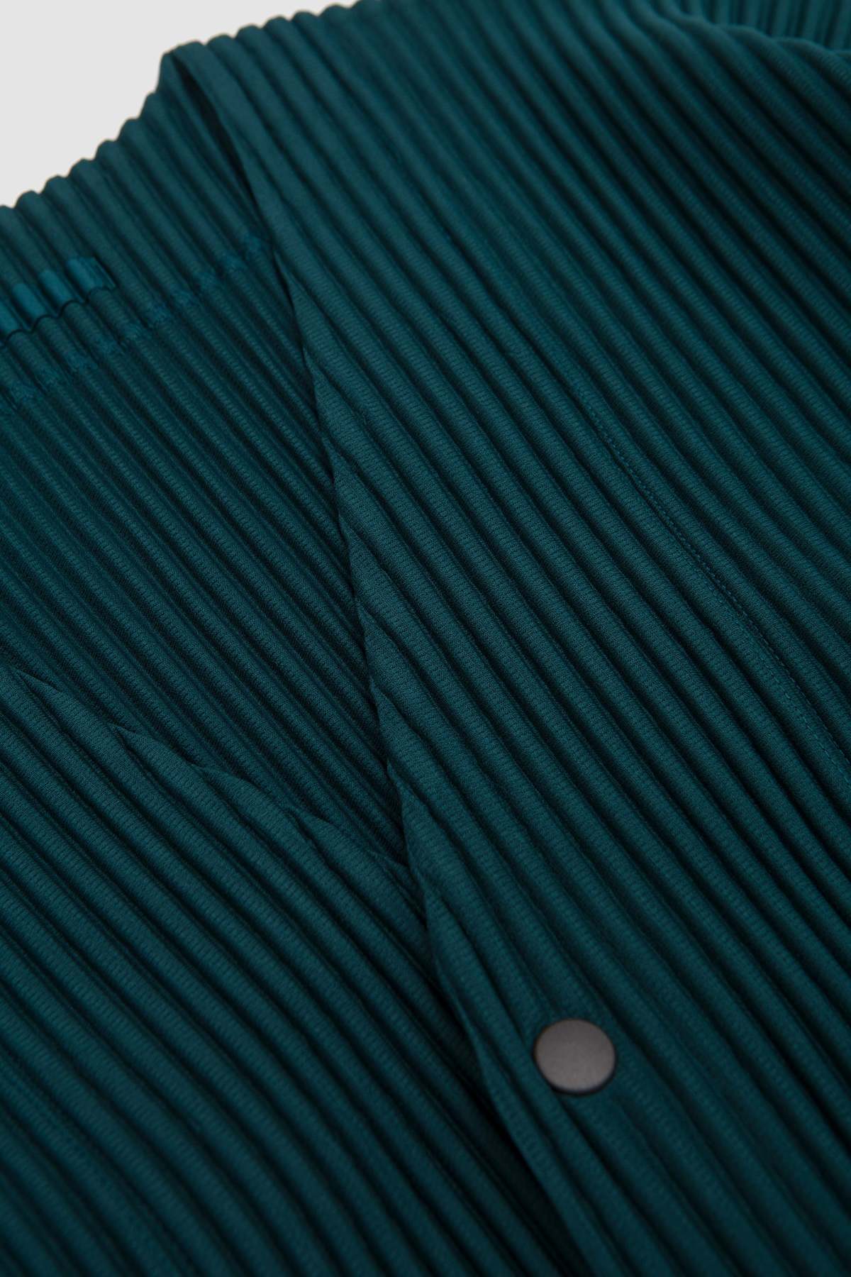 Issey Miyake Color Pleats 1 Cardigan - Ocean Blue - Image 5 of 7
