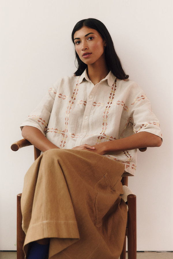 Sideline Polly Shirt - Oat Embroidered