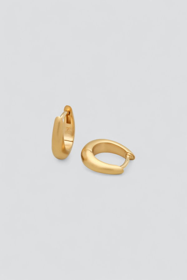 Tom Wood Gold Satin Liz Hoops