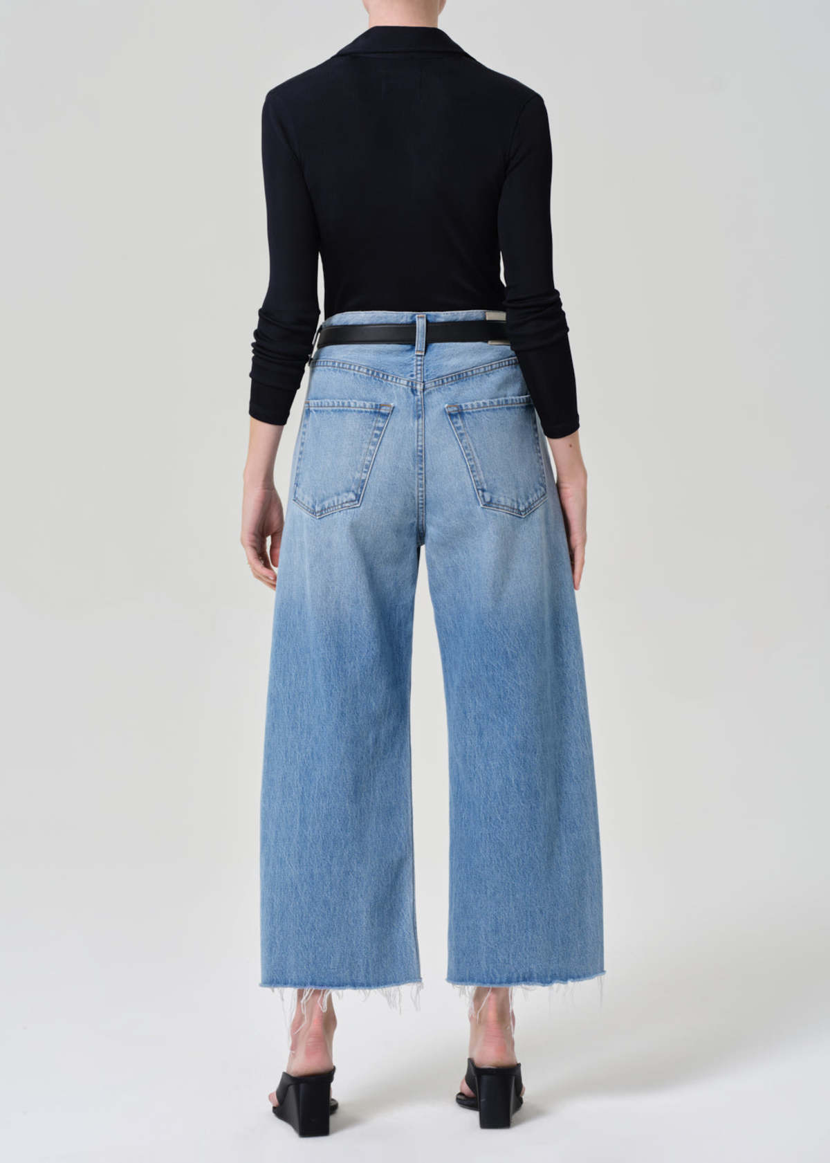 Citizens of Humanity Ayla Raw Hem Crop Jeans - Image 4 of 5