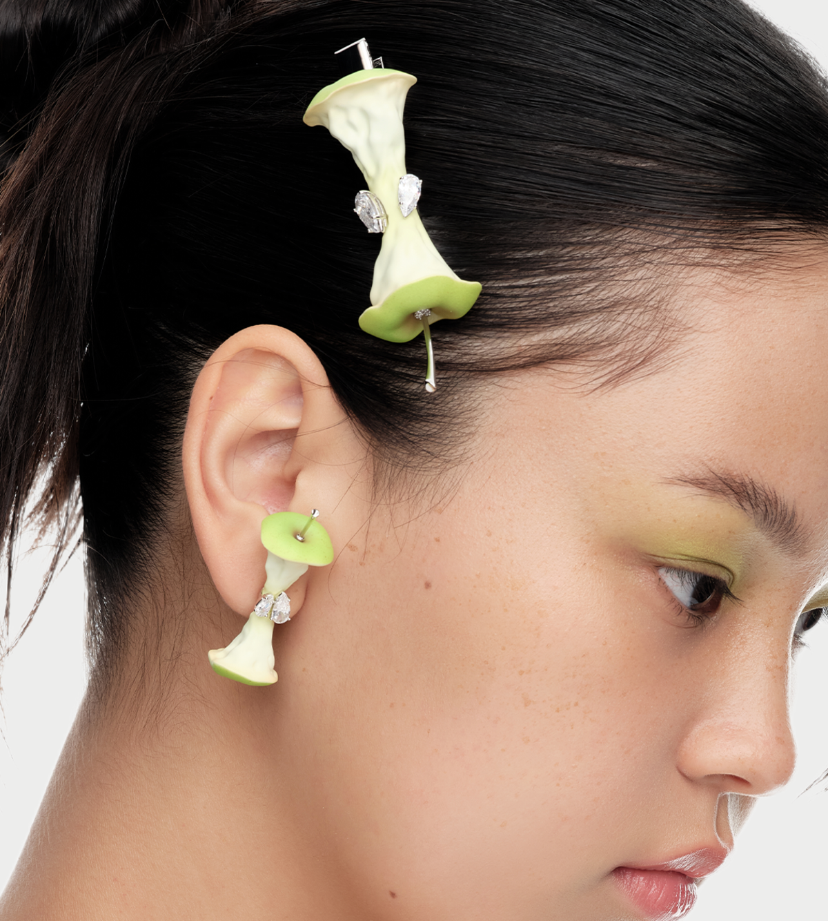 YVMIN Apple Core Hair Pin - Image 3 of 4