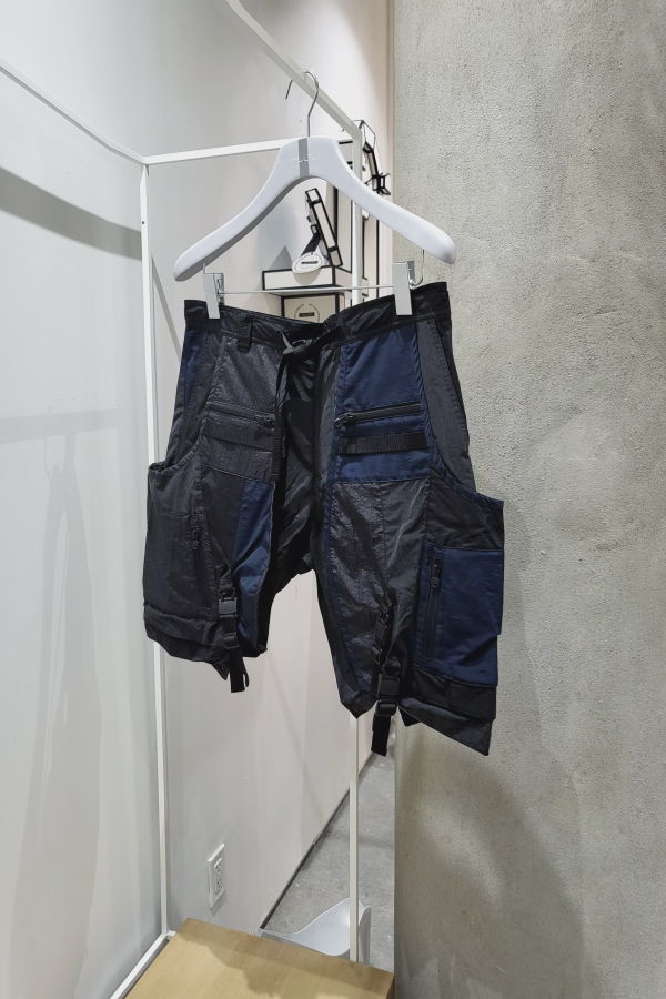 White Mountaineering Mixed Short Pant - Black/Navy