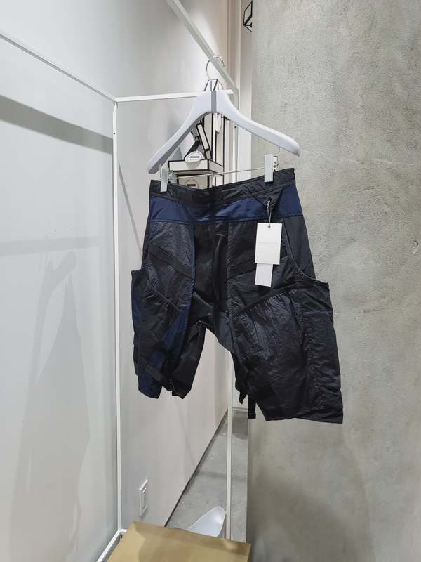White Mountaineering Mixed Short Pant - Black/Navy