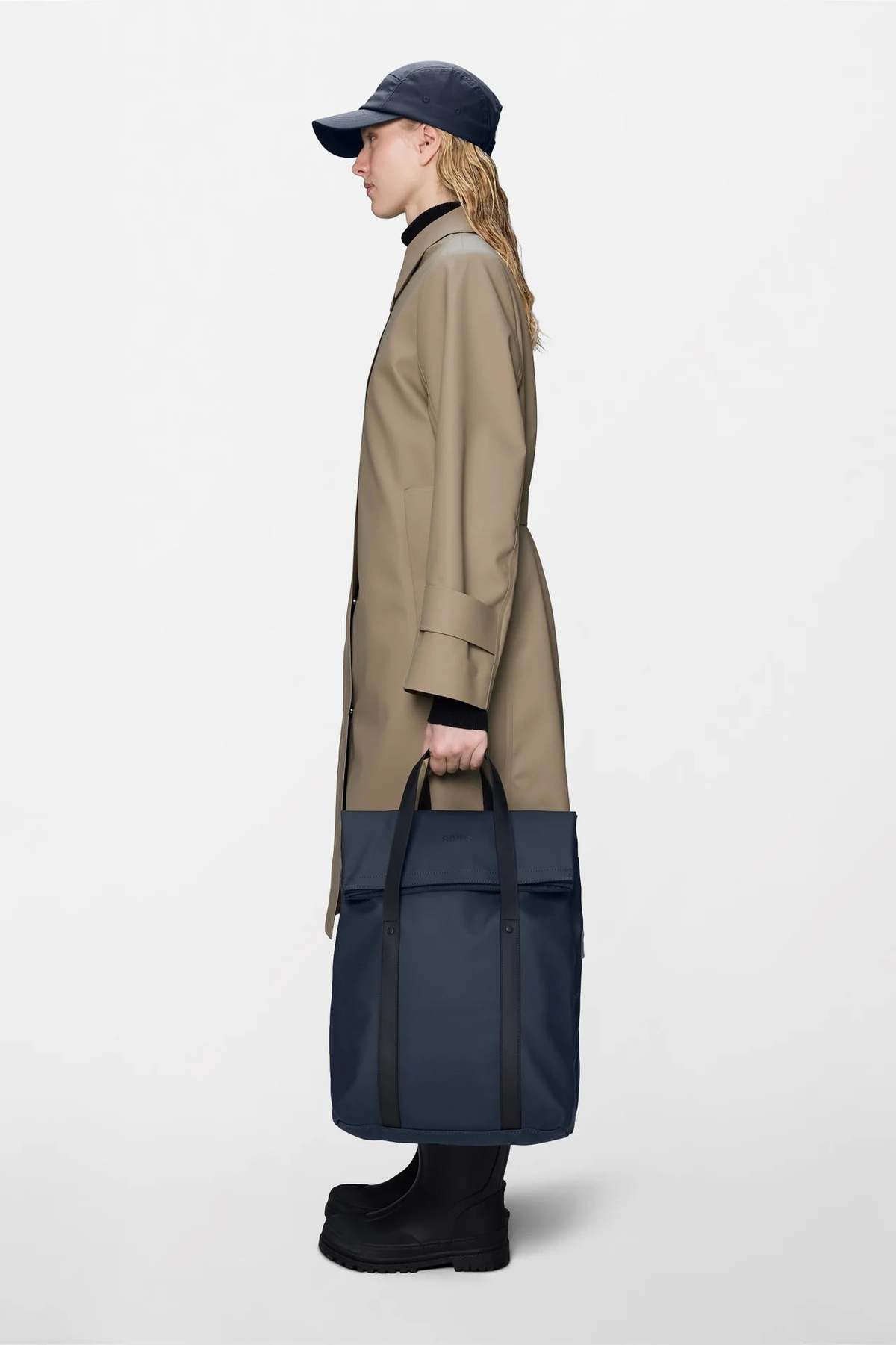 Rains 2 Way Tote Backpack - Image 3 of 4
