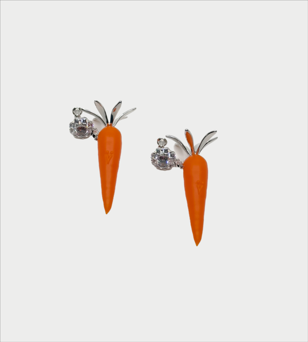 YVMIN Carrot Gemstone Earring (Pair) YVMIN Carrot Gemstone Earring (Pair)