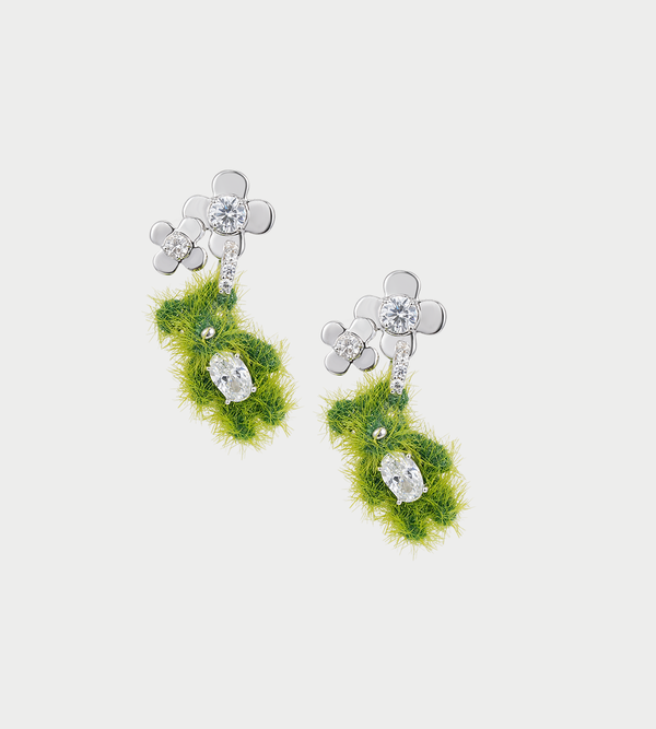 YVMIN Grass Flower Bear Earrings (Pair)