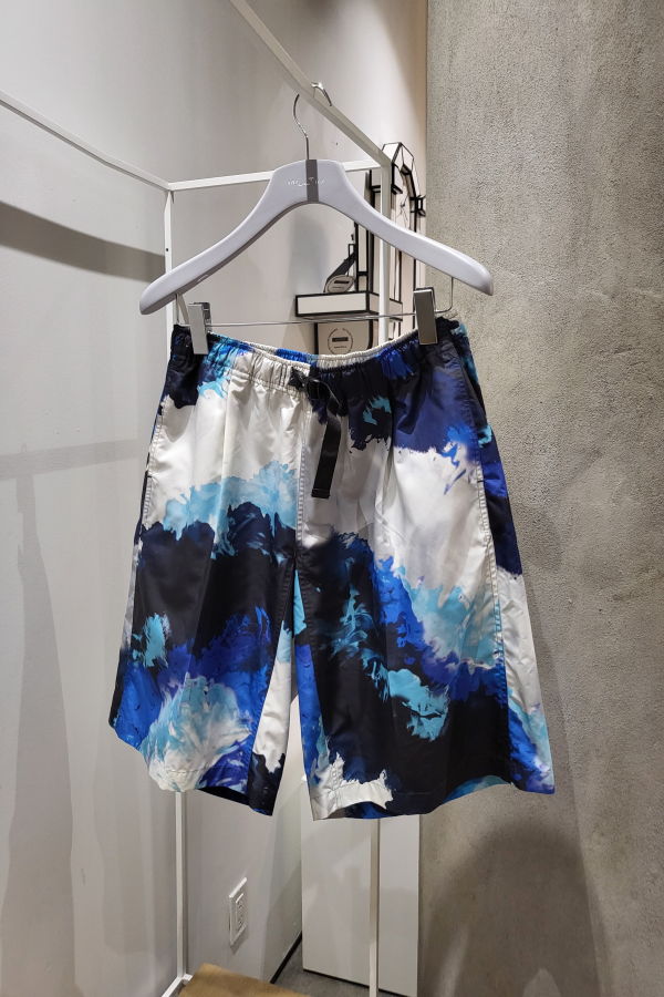 Toga Virilis Tie Dye Nylon Shorts - Light Blue