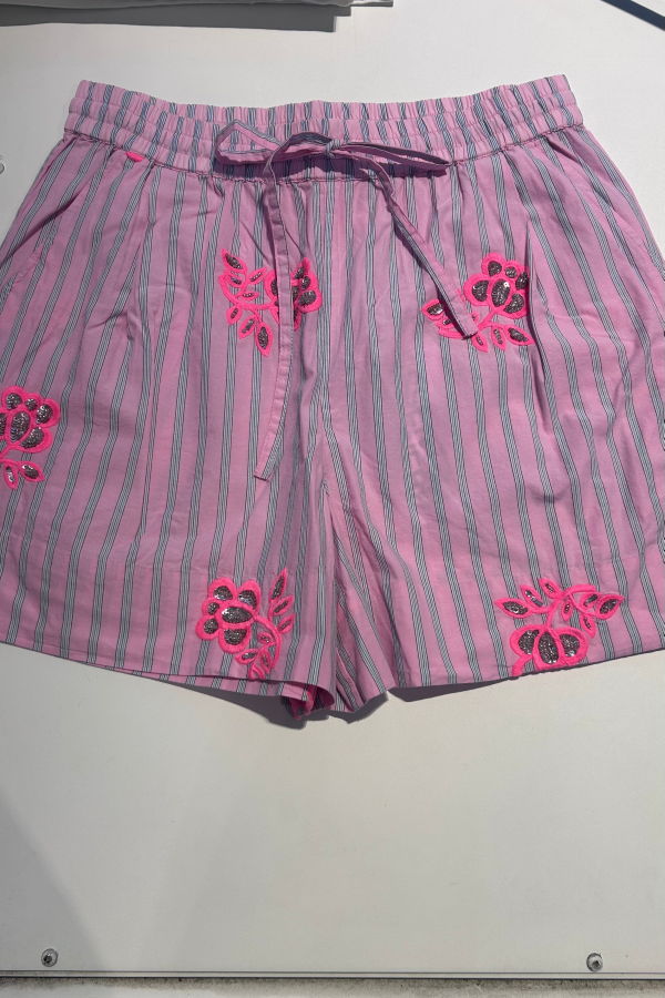 Essentiel Juste Overboard Shorts