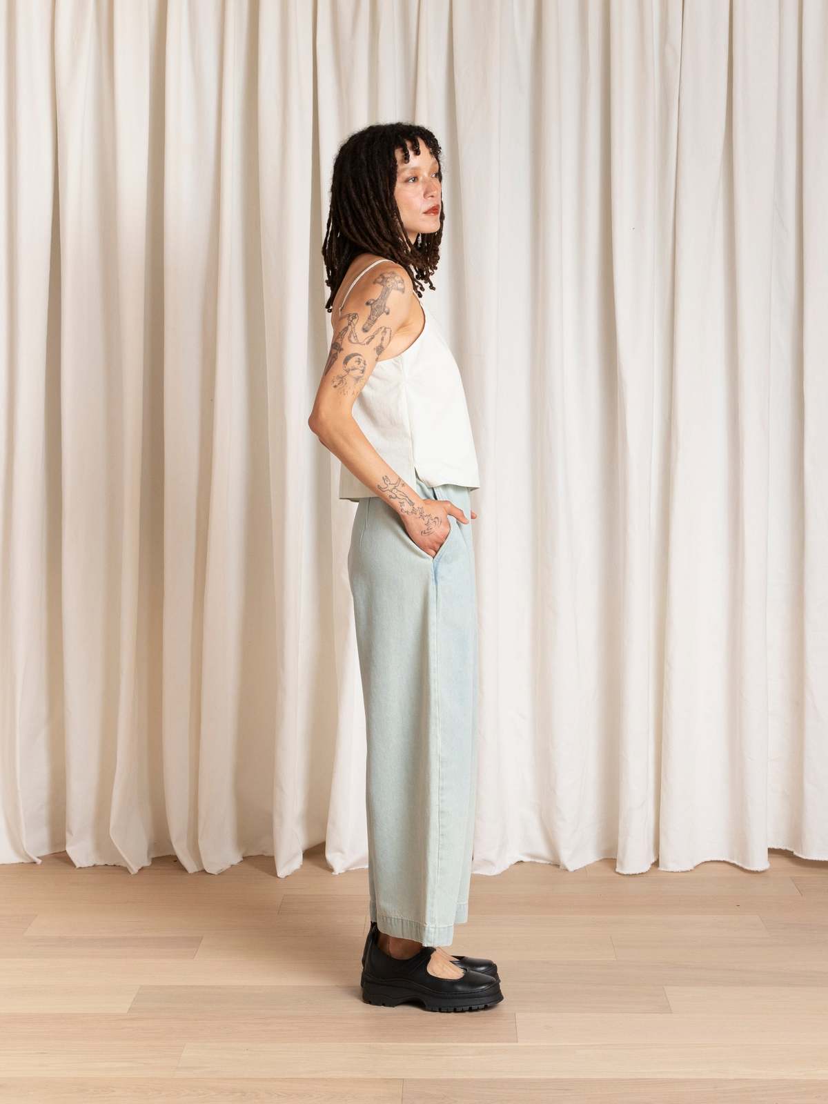 Ali Golden Loose Barrel Pant - Light Denim - Image 6 of 12