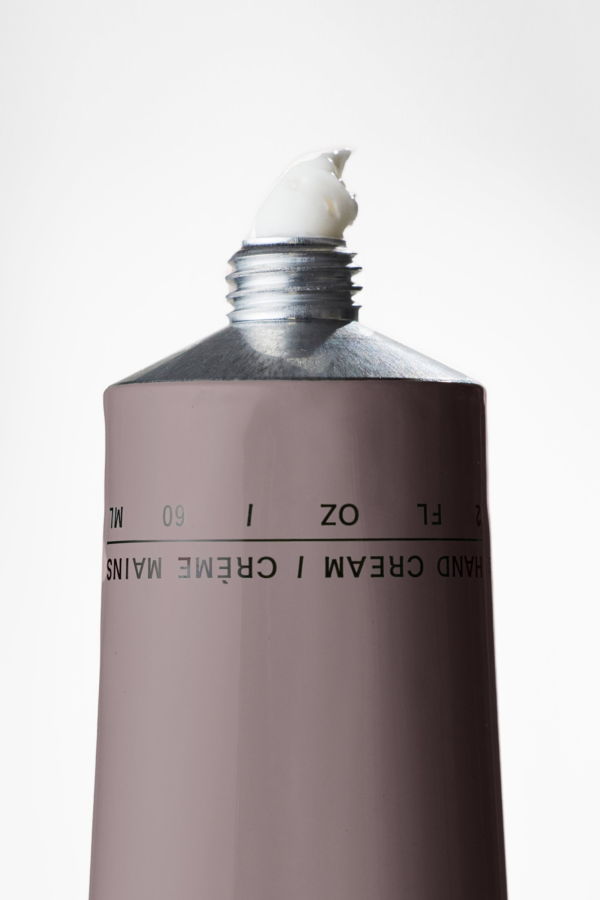 Salt & Stone Hand Cream / Black Rose & Oud