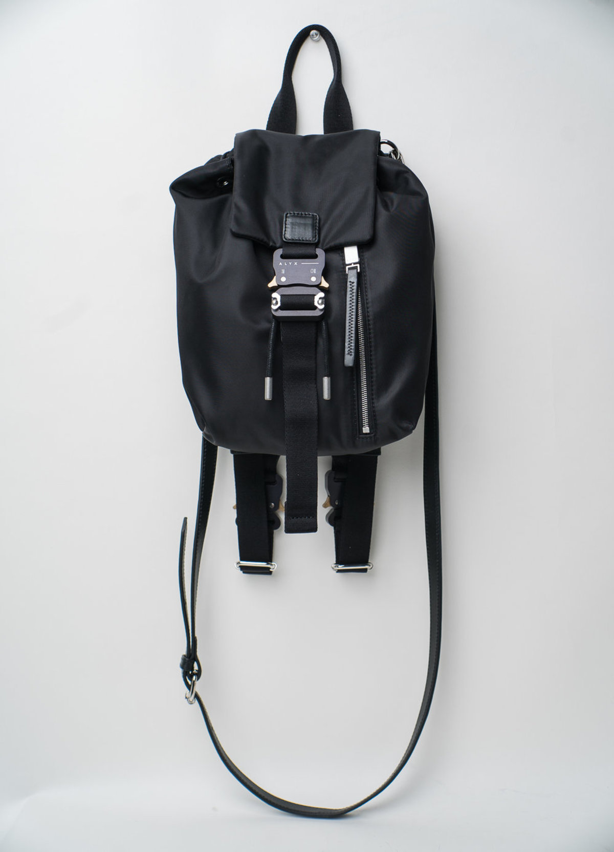 1017 ALYX 9SM - Baby-X Bag | HBX - Globally Curated Fashion