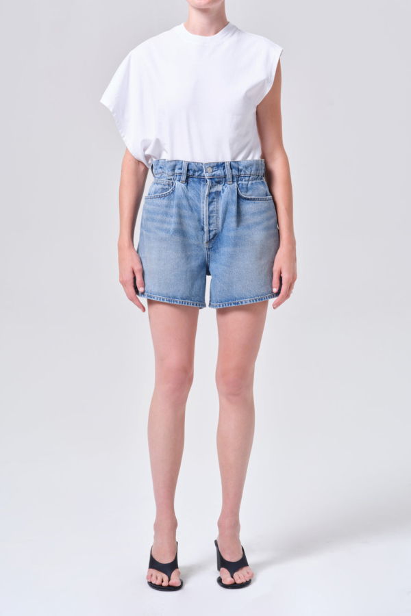 AGOLDE Lyonne Short in Outbreak