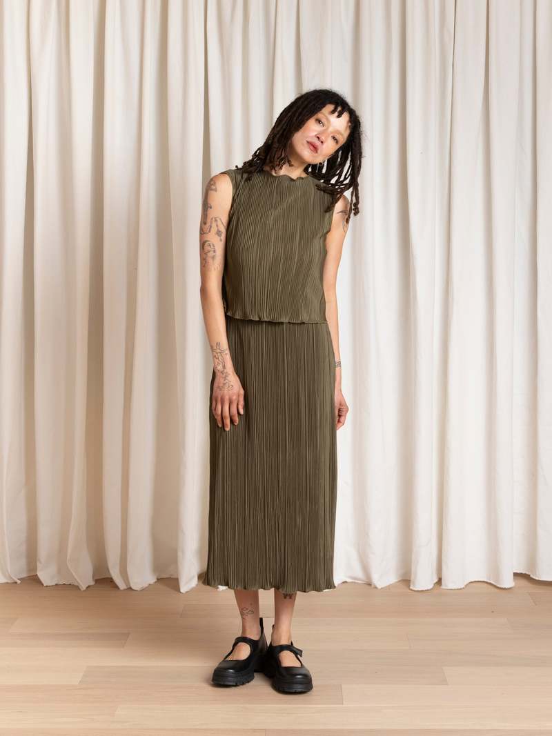 Ali Golden High Neck Pleated Tank Top