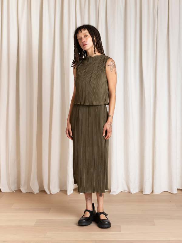 Ali Golden High Neck Pleated Tank Top